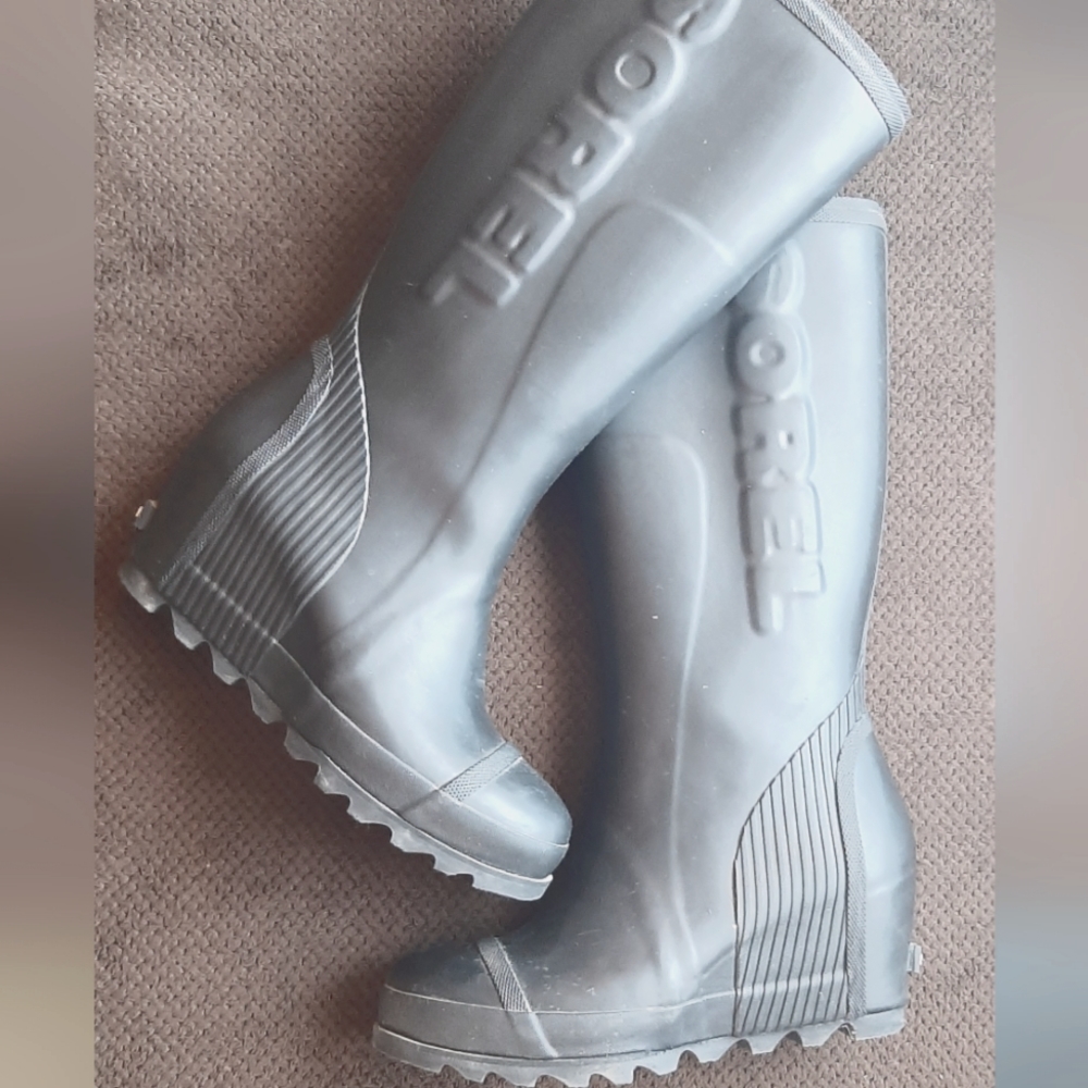 Women's Black Sorel Wedge Rain Boot Size 9.5
